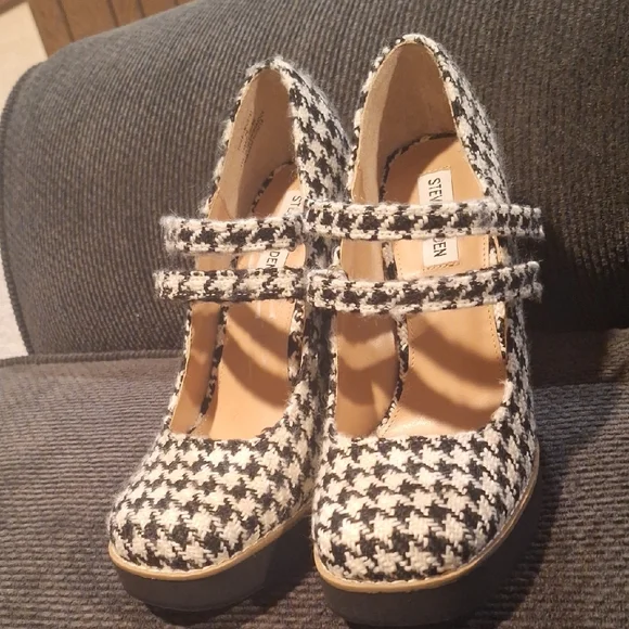 Steve Madden Black & White Houndstooth Double Strap Chunky Block Platform Heels - Picture 2 of 11